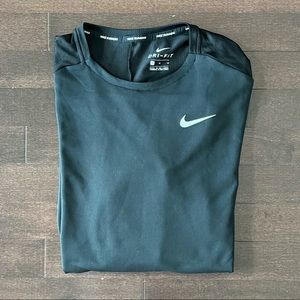 Black Nike Running Longsleeve Tee Size M